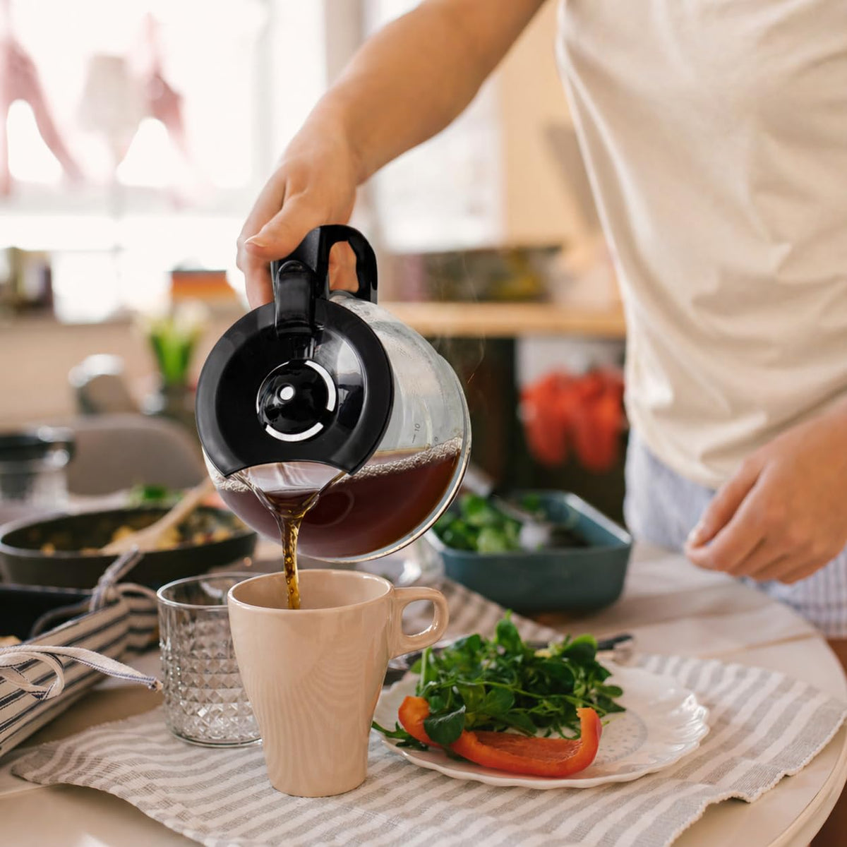 12 Cup Drip Coffee Maker with Reusable Filter, Black O8153